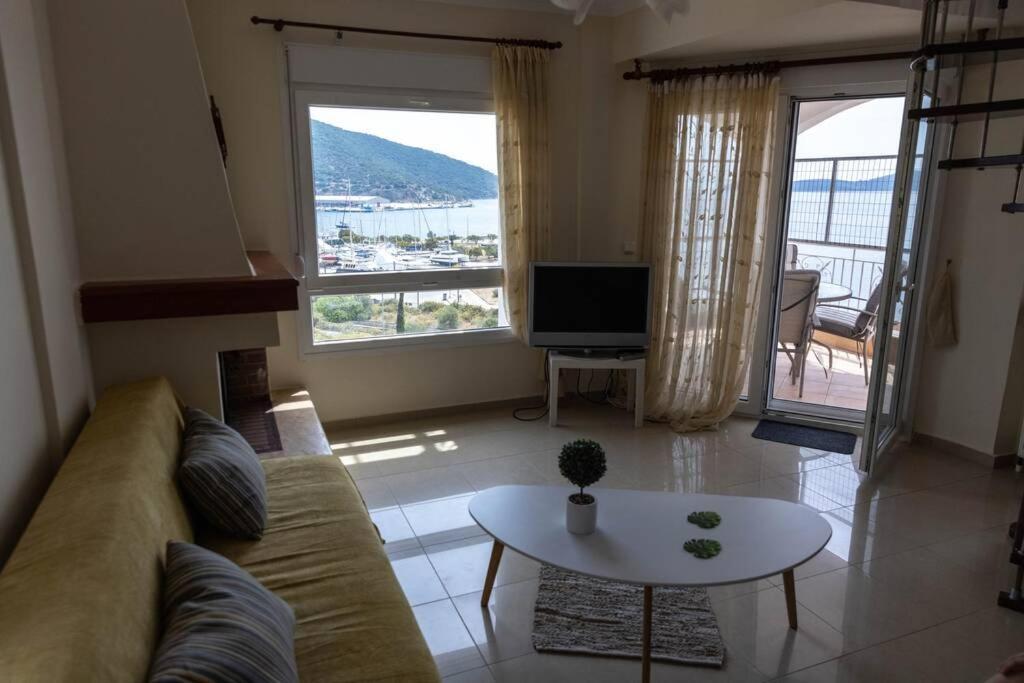 Port View House-Comfy Family Apartment-Panoramic View Néa Péramos Zewnętrze zdjęcie